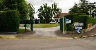 Le Domaine de la Tuilerie Le Domaine de la Tuilerie