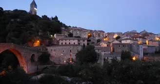 Le village d'Olargues Le village d'Olargues