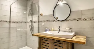 SDE chambre moutarde SDE chambre moutarde
