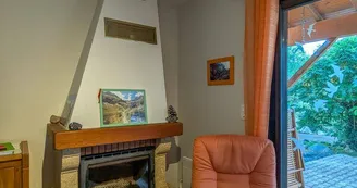 Au-Delà des Cimes Au-Delà des Cimes