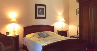 Gite de séjour La paguère, Chambre pervenche, Mauvezin