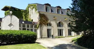 Hôtel "Château de Bazeilles" Hôtel "Château de Bazeilles"