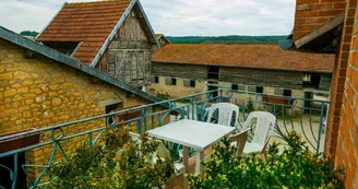 Chambres d'hôtes en Argonne, élevage de chevaux, sentiers de randonnée - Grandpré - Ardennes Chambres d'hôtes en Argonne, élevage de chevaux, sentiers de randonnée - Grandpré - Ardennes