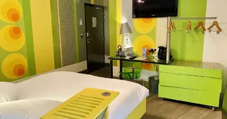 Hôtel Urban Style Logis "Le Dormeur du Val" Hôtel Urban Style Logis "Le Dormeur du Val"