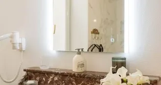 La Suite Notre Dame - Chambre Eléonore Catherine de Bergh - Sedan - Ardennes