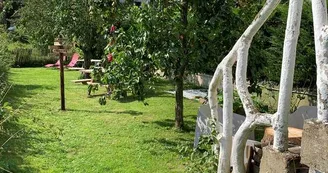 Le Jardin Les gi^tes de la Brasserie 2 Le Jardin Les gi^tes de la Brasserie 2