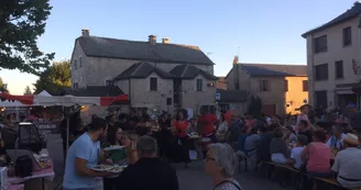 Marché nocturne du Massegros