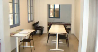 Gîte d'étape communal de La Canourgue - Salle commune Gîte d'étape communal de La Canourgue - Salle commune