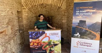 Photo stand Salses