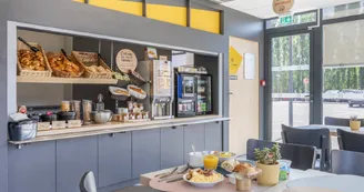 Petit Déjeuner Petit Déjeuner