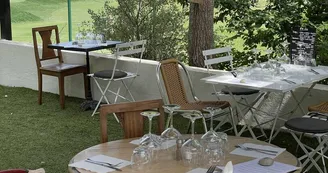 Terrasse restaurant le 19