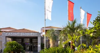 EXTÉRIEUR EXTÉRIEUR