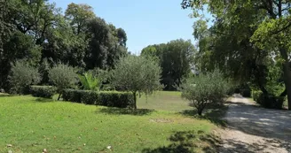 Location saisonnière Dépendance de la bastide 18e