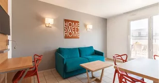Résidence RésidHotel le Grand Prado Marseille.jpg Résidence RésidHotel le Grand Prado Marseille.jpg