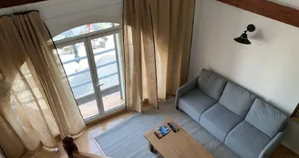Nid douillet sur l'esplanade_Martigues