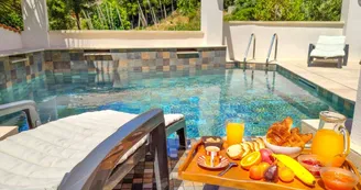 T3 avec piscine et jardin privé - Plage à 800 m T3 avec piscine et jardin privé - Plage à 800 m
