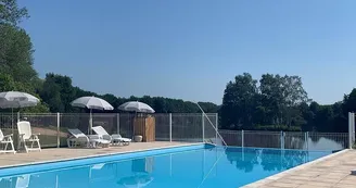 Camping les Joumiers - St Sauveur en Puisaye Camping les Joumiers - St Sauveur en Puisaye