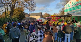 Marché de Noël Montsûrs Marché de Noël Montsûrs