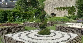 PCU-jardin-medieval-de-la-source (6) PCU-jardin-medieval-de-la-source (6)