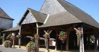 LES HALLES DE 1509 DE ST DENIS D'ANJOU