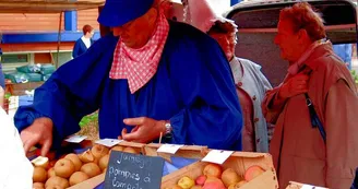Marché de Saint Valery en Caux (1)
