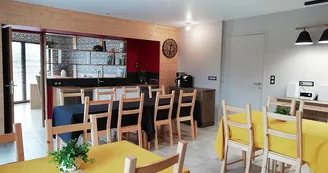 SALLE COMMUNE 