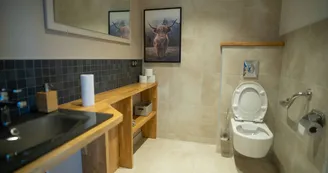 WC pme dans la salle de réception