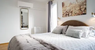 Chambre PMR climatisée d'un appartement 