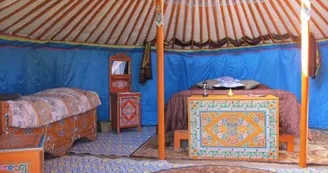La Grande Savane - Saint-Paul-le-Gaultier - yourte intérieur La Grande Savane - Saint-Paul-le-Gaultier - yourte intérieur