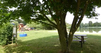 Vallee-de-la-Sarthe-Camping-Chantenay-Villedieu-jeux Vallee-de-la-Sarthe-Camping-Chantenay-Villedieu-jeux