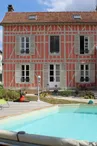 demeure+piscine.JPG